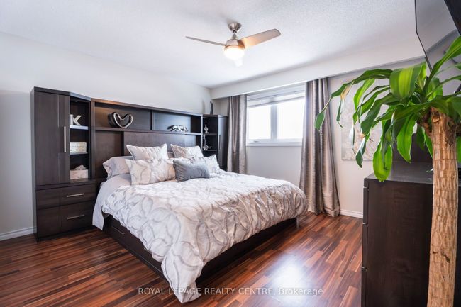 110 Simmons Blvd, House attached with 6 bedrooms, 3 bathrooms and 4 parking in Brampton ON | Image 13