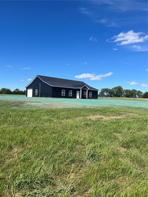33638 Highway 154, Stoutsville, MO, 65283-2289 | Card Image