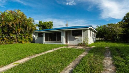 9700 Haitian Dr, Cutler Bay, FL, 33189-1610 | Card Image