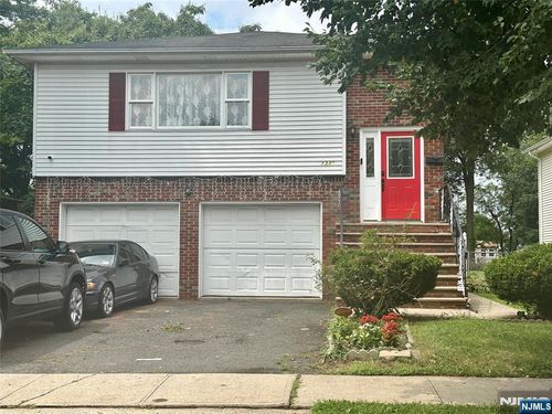 1330 Stockton St, Rahway, NJ, 07065-5509 | Card Image