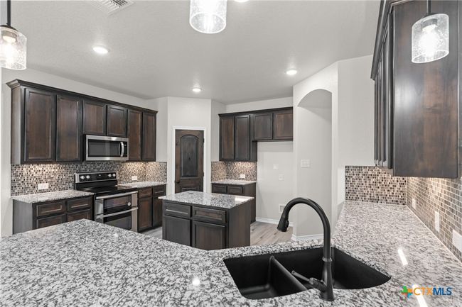 509 Roy Cordell St, House other with 4 bedrooms, 3 bathrooms and null parking in Killeen TX | Image 7