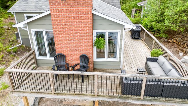 1039 W Cottage Dr, House other with 4 bedrooms, 2 bathrooms and 8 parking in Ompah ON | Image 6