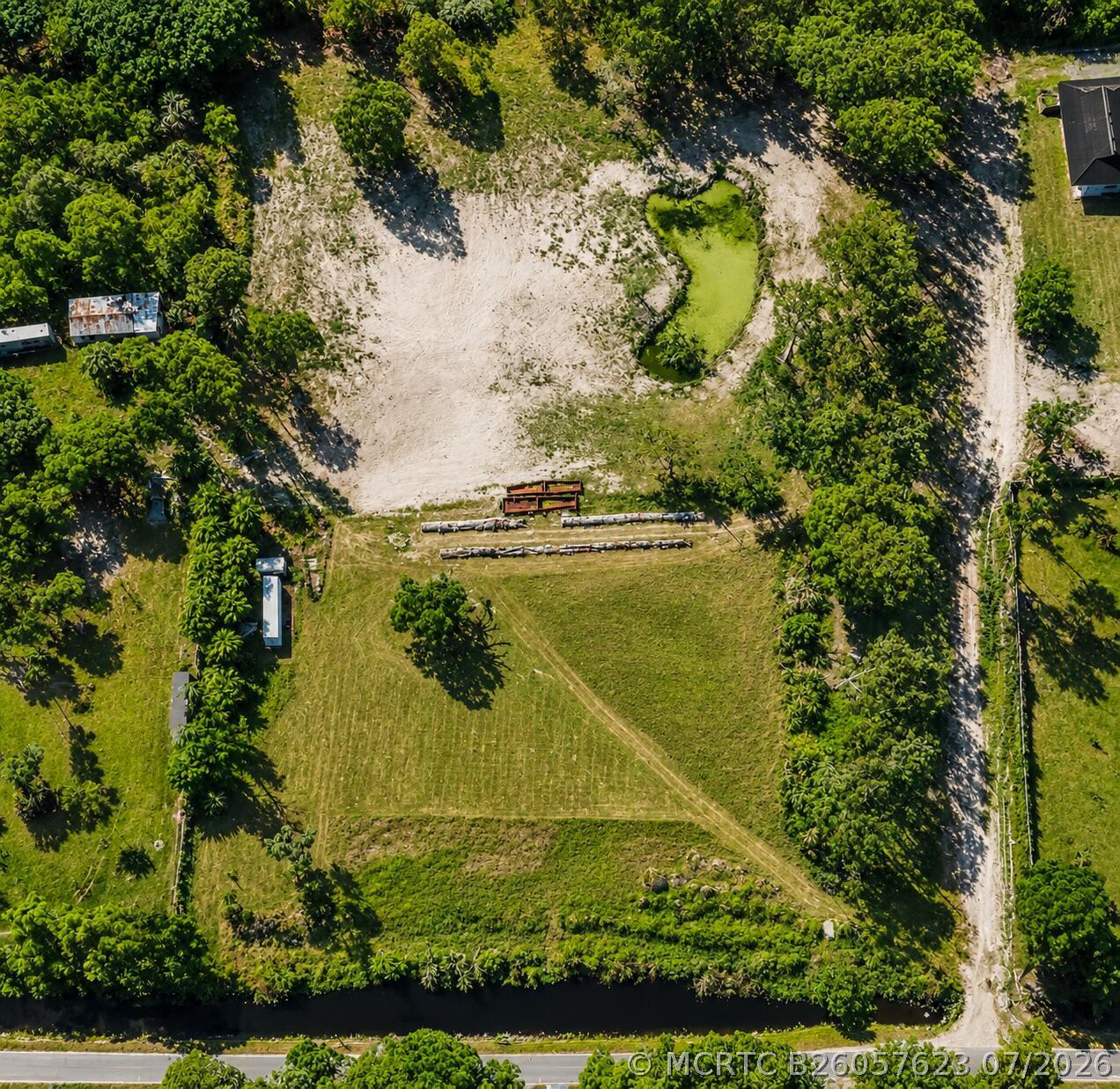 Land in Parkland