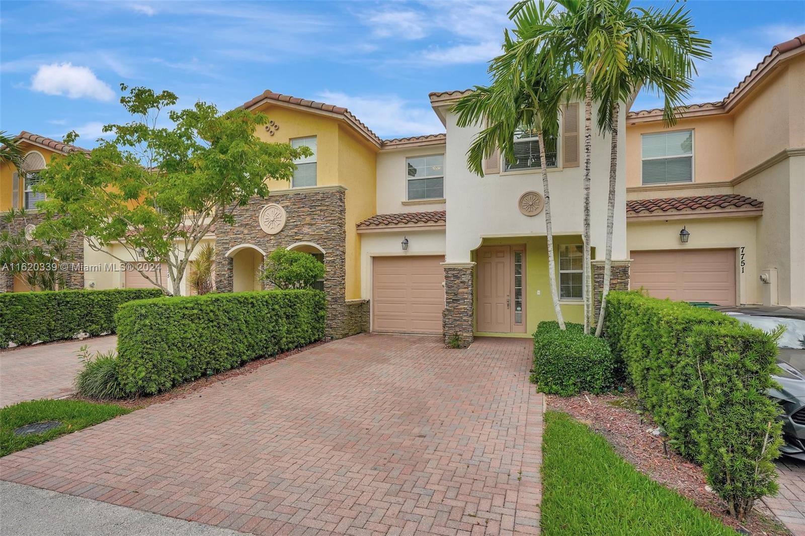 52nd Pl, Cooper City, FL 33328