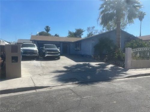 6117 Caprino Ave, Las Vegas, NV, 89108-3815 | Card Image