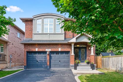 2301 Baronwood Dr, Oakville, ON, L6M4Z6 | Card Image