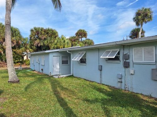 unit-1-5-9150 44th Ave, Sebastian, FL, 32958-7567 | Card Image