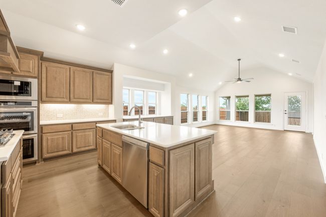 1112 Foxtail Dr, House other with 4 bedrooms, 3 bathrooms and null parking in Justin TX | Image 9