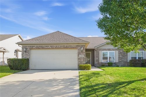 499 Jodee Dr, Xenia, OH, 45385-5913 | Card Image