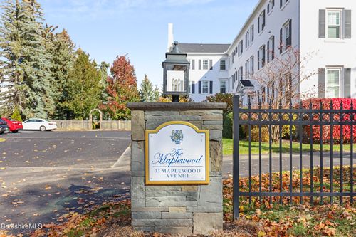 unit-103-33 Maplewood Ave, Pittsfield, MA, 01201-4759 | Card Image