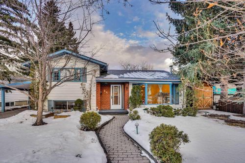 64 Hartford Rd Nw, Calgary, AB, T2K2A5 | Card Image
