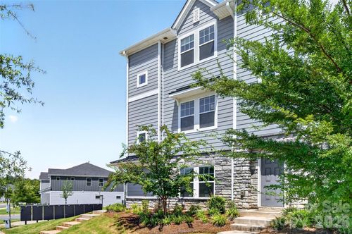2522 Arbor Loop Dr, Charlotte, NC, 28217-0394 | Card Image