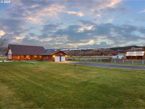 62123 Chandler Loop, La Grande, OR, 97850-5304 | Card Image