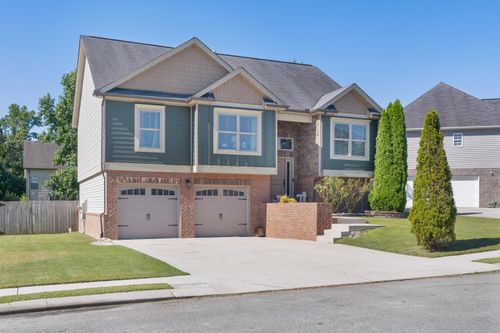 8549 Demars Ln, Hixson, TN, 37343-1979 | Card Image