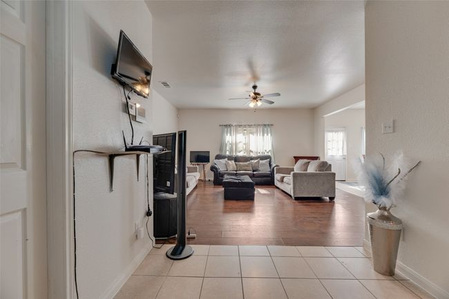 1106 Primrose Dr, House other with 4 bedrooms, 3 bathrooms and null parking in Sanger TX | Image 4