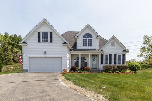3 South Parrish Drive, Londonderry, NH, 03053 | Card Image
