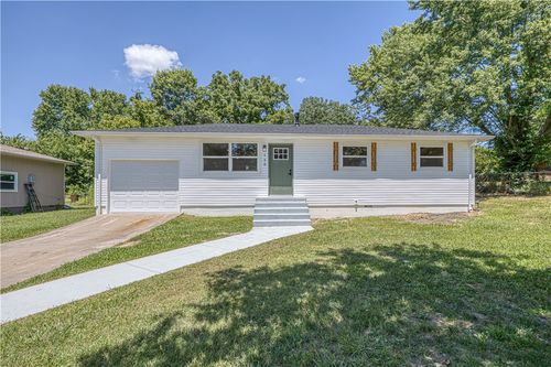 128 E Splitlog St, Goodman, MO, 64843-9568 | Card Image