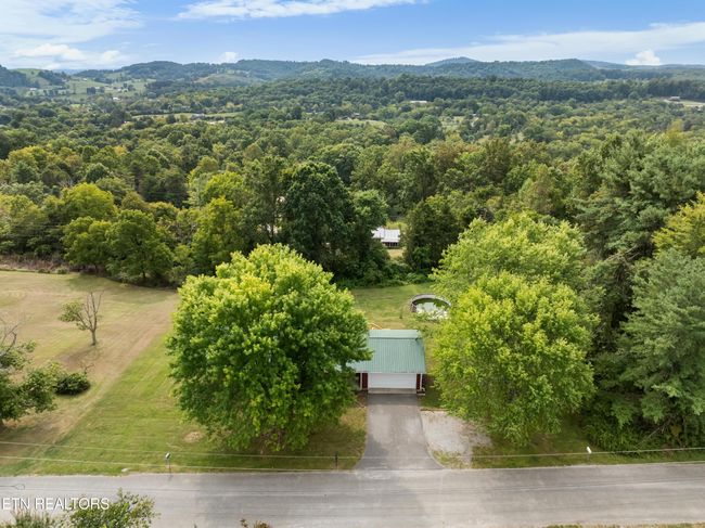 320 Redbird Cir, House other with 3 bedrooms, 2 bathrooms and null parking in Cumberland Gap TN | Image 34