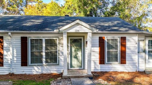 136 Boston Rd, Calhoun, GA, 30701-2207 | Card Image