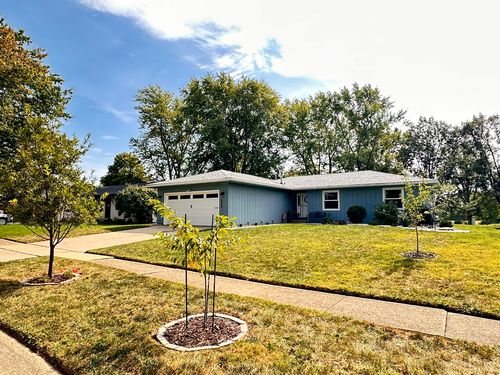 2006 Park Ridge Dr, Urbana, IL, 61802-7004 | Card Image