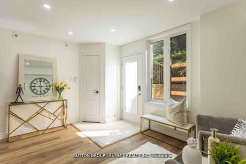 421-12 Douro St, Toronto, ON, M6K3M4 | Card Image