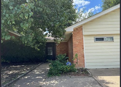 7105 Briardale Dr, North Richland Hills, TX, 76182-3408 | Card Image