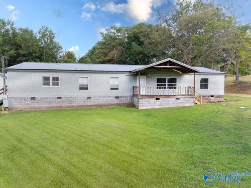 256 Green Briar Cove Rd, Union Grove, AL, 35175-9186 | Card Image