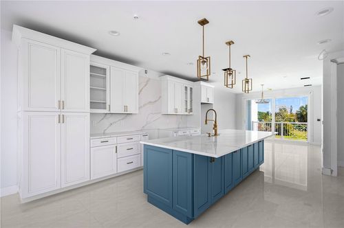 105 Desota St, Hutchinson Island, FL, 34949 | Card Image