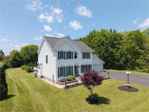 255 Watson Rd, Fairport, NY, 14450-8735 | Card Image