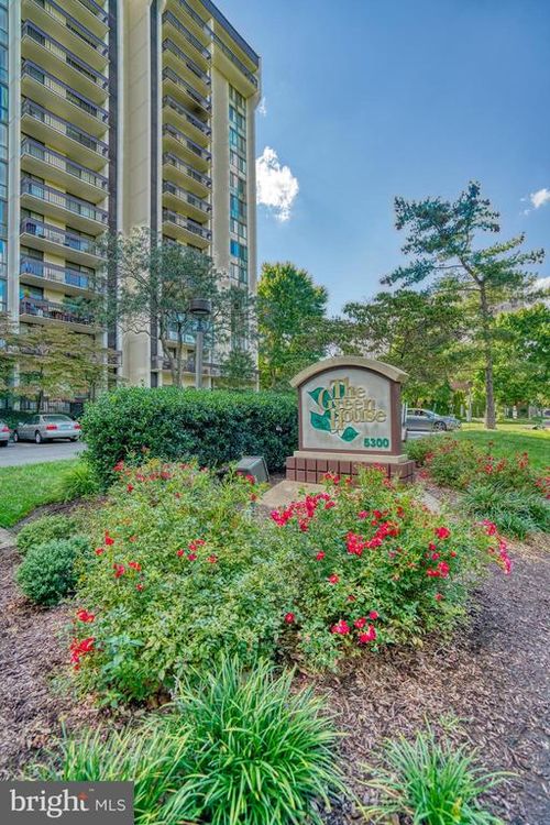 apt-1218-5300 Holmes Run Pkwy, ALEXANDRIA, VA, 22304-2882 | Card Image