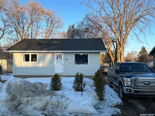 425 3rd St, Duck Lake, SK, S0K3R0 | Card Image