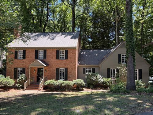 112 Barrett Pl, Williamsburg, VA, 23185-5503 | Card Image