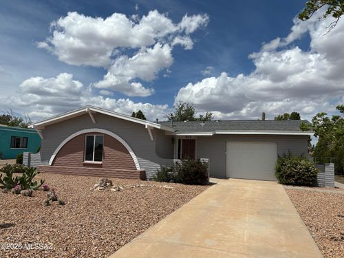 905 E Clouse St, Sunsites, AZ, 85625-4016 | Card Image