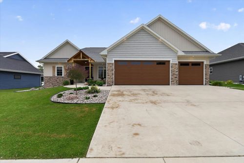4515 Huntington Ave, Janesville, WI, 53546-4458 | Card Image