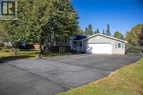 10 Timberline Cres, Quispamsis, NB, E2E5B4 | Card Image