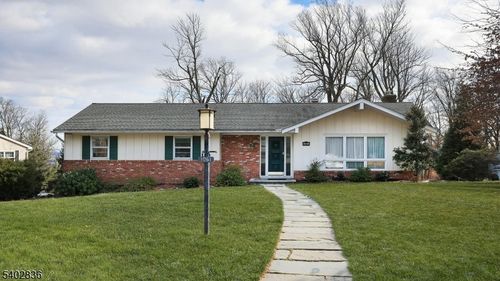 1061 Prospect Ave, Mountainside, NJ, 07092-1508 | Card Image