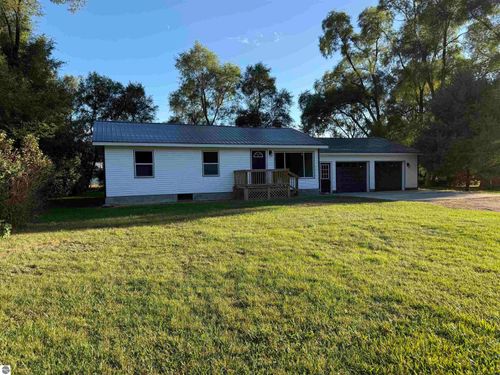 3927 W Tyler Road, Alma, MI, 48801 | Card Image