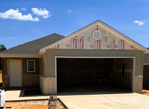 8017 Chesapeake Trl, Bauxite, AR, 72011-8604 | Card Image