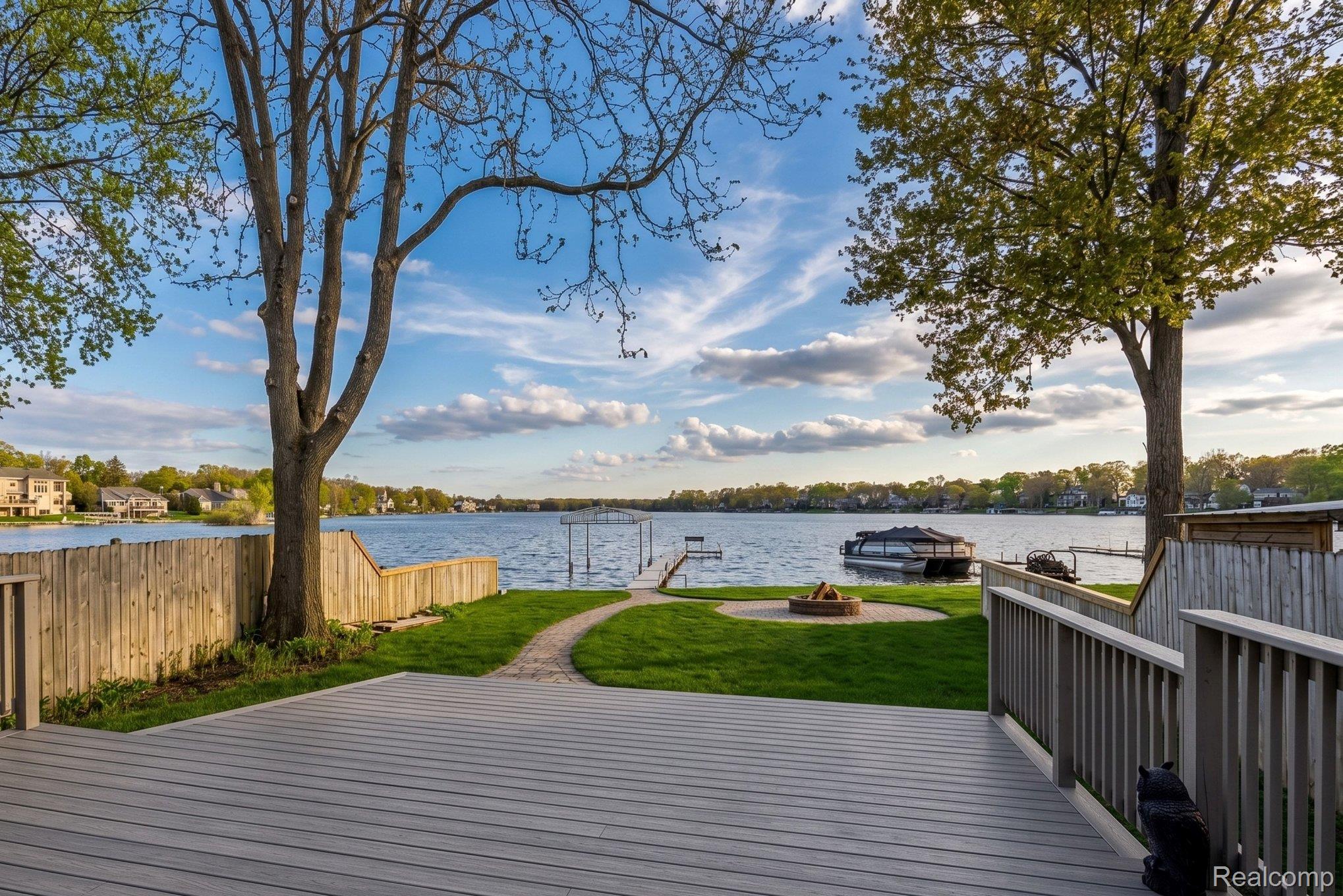 Residential in Commerce Charter Township 2