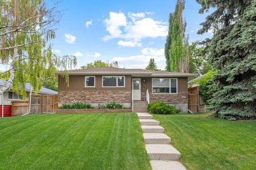 315 45 Ave Sw, Calgary, AB, T2S1B3 | Card Image