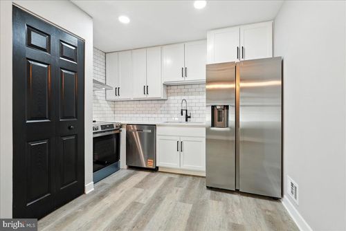 9833 Town Ln, MANASSAS, VA, 20110-5909 | Card Image