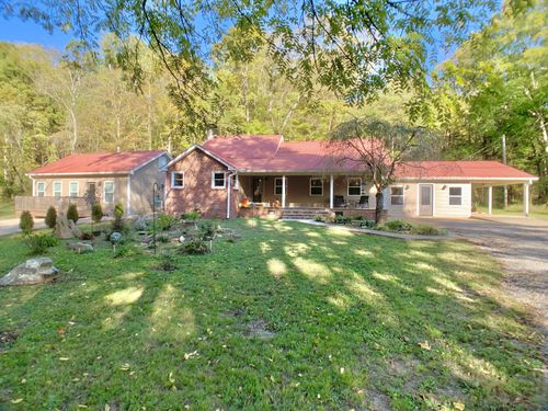 3979 Lem Davis Rd, Cunningham, TN, 37052-4654 | Card Image