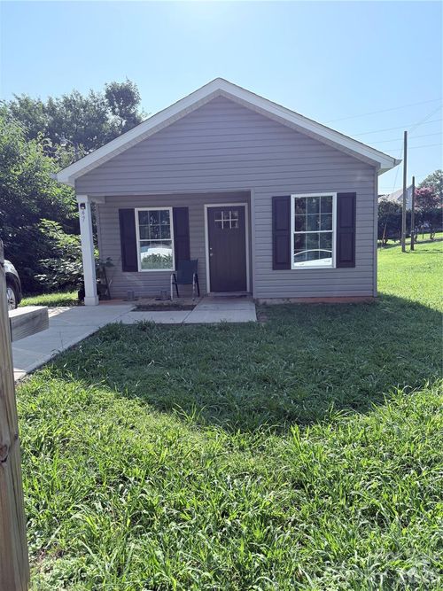 47 14th St Se, Hickory, NC, 28602-1302 | Card Image