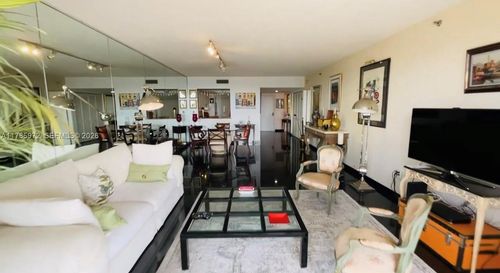 apt-9e-8855 Collins Ave, Surfside, FL, 33154-3438 | Card Image