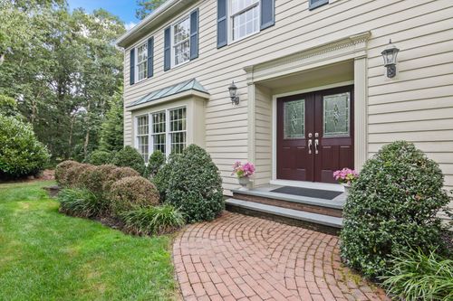 2 Saybrook Ct, Port Jefferson Station, NY, 11776-3227 | Card Image
