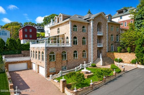 110 Upton Street, Staten Island, NY, 10304 | Card Image