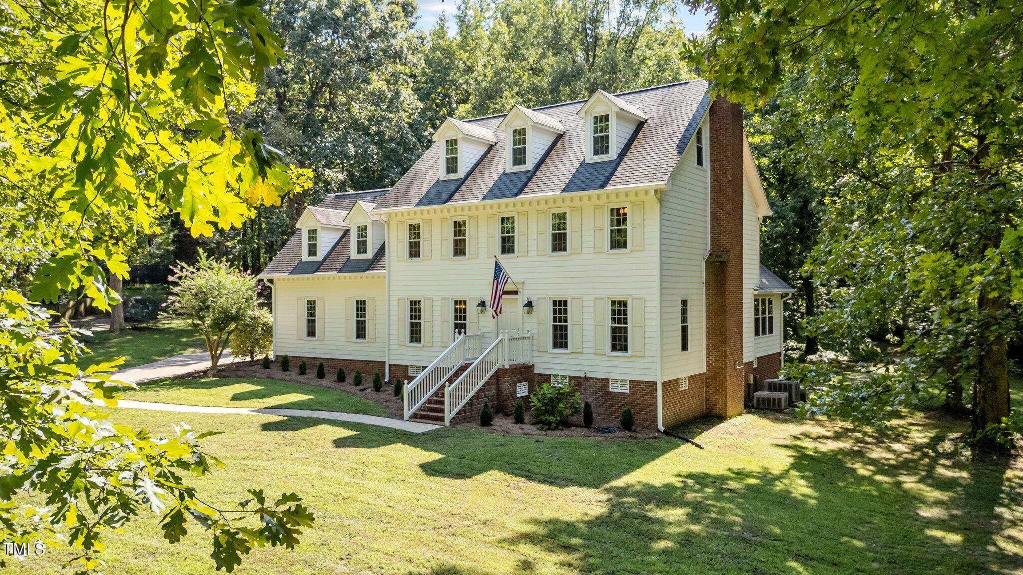 Valley Ct, Clayton, NC 27520