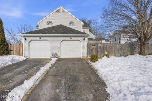 14 Holmes Ct, Freehold, NJ, 07728-4318 | Card Image