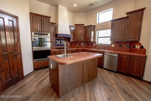 3522 Omaha Ct, Las Cruces, NM, 88005-1152 | Card Image