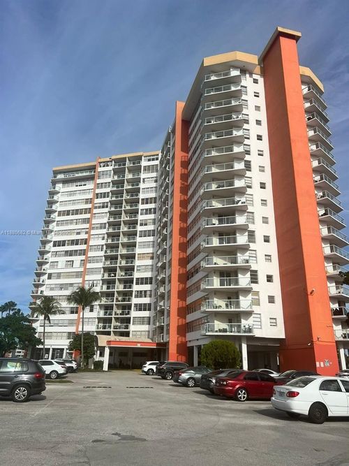 apt-203e-1351 Ne Miami Gardens Dr, Miami, FL, 33179-4770 | Card Image